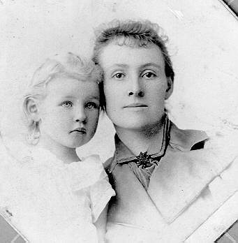 Mary Jeannette Smalley, with daughter Sheila